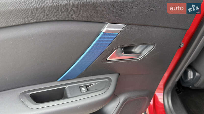 Хэтчбек Citroen e-C4 2023 в Киеве фото 39 Хэтчбек Citroen e-C4 2023 в Киеве