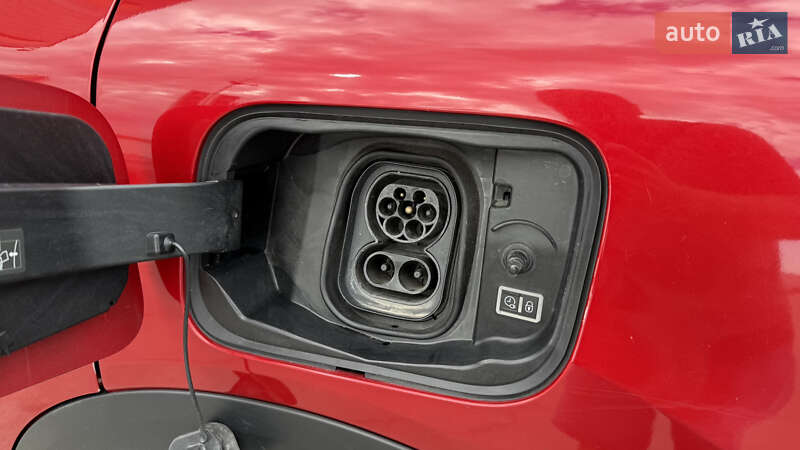 Хэтчбек Citroen e-C4 2023 в Киеве фото 63 Хэтчбек Citroen e-C4 2023 в Киеве