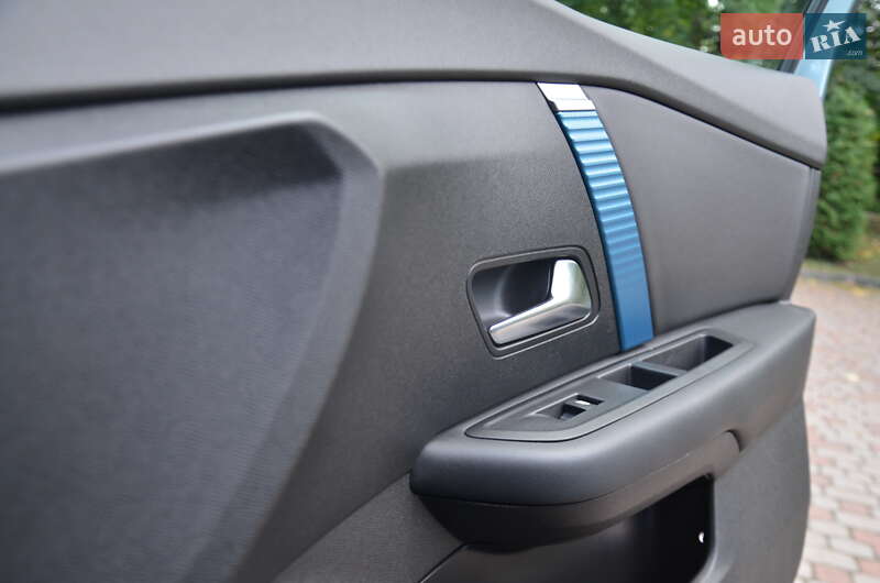 Хэтчбек Citroen e-C4 2021 в Стрые