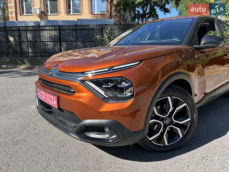 Хэтчбек Citroen e-C4 2021 в 