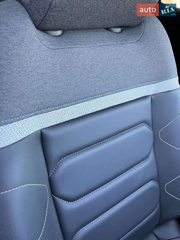 Хэтчбек Citroen e-C4 2021 в Умани фото 17 Хэтчбек Citroen e-C4 2021 в Умани