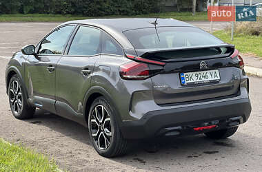 Хэтчбек Citroen e-C4 2022 в 