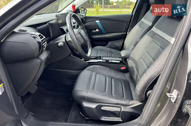 Хэтчбек Citroen e-C4 2022 в 