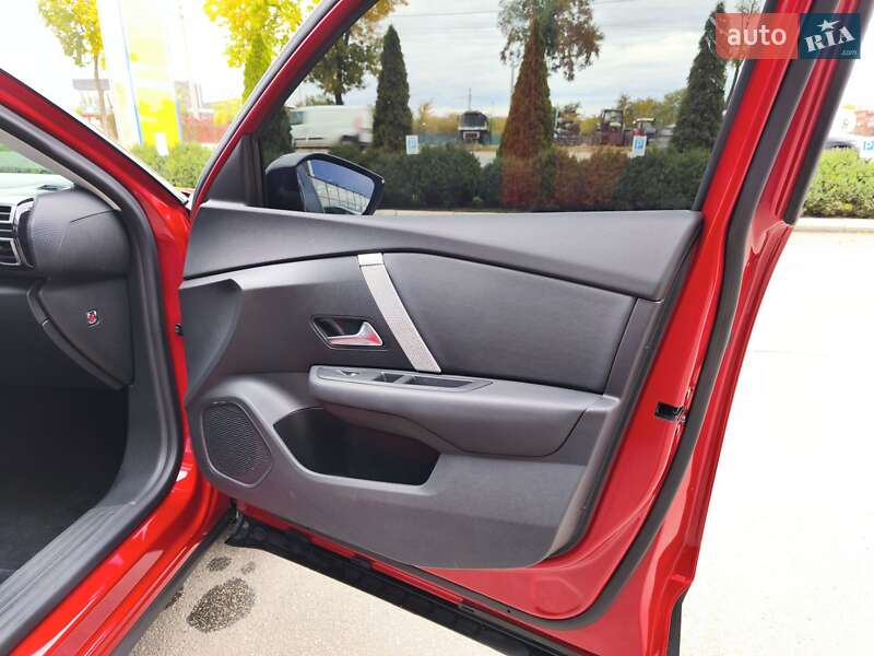 Хэтчбек Citroen e-C4 2023 в Кропивницком фото 23 Хэтчбек Citroen e-C4 2023 в Кропивницком
