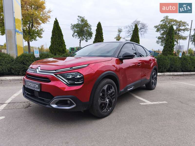 Хэтчбек Citroen e-C4 2023 в 