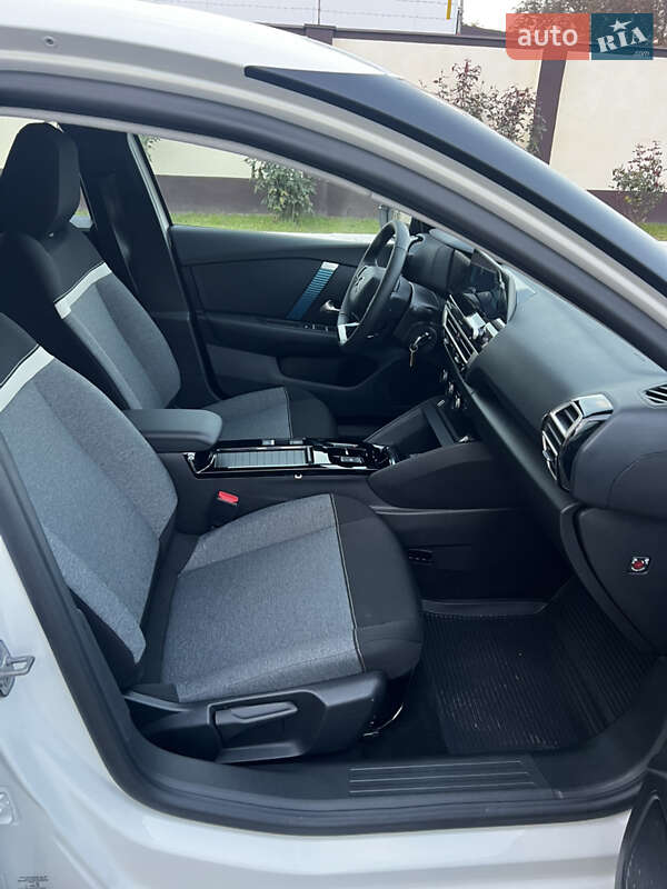 Хэтчбек Citroen e-C4 2023 в Ровно фото 12 Хэтчбек Citroen e-C4 2023 в Ровно