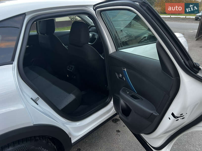 Хэтчбек Citroen e-C4 2023 в Ровно фото 20 Хэтчбек Citroen e-C4 2023 в Ровно