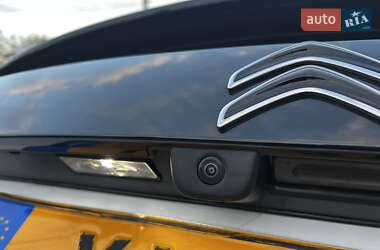Хэтчбек Citroen e-C4 2023 в 