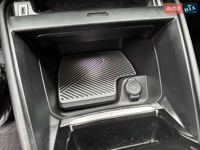 Хетчбек Citroen e-C4 2020 в Дрогобичі фото 87 Хетчбек Citroen e-C4 2020 в Дрогобичі