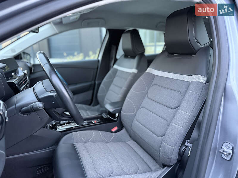 Хетчбек Citroen e-C4 2021 в Городку