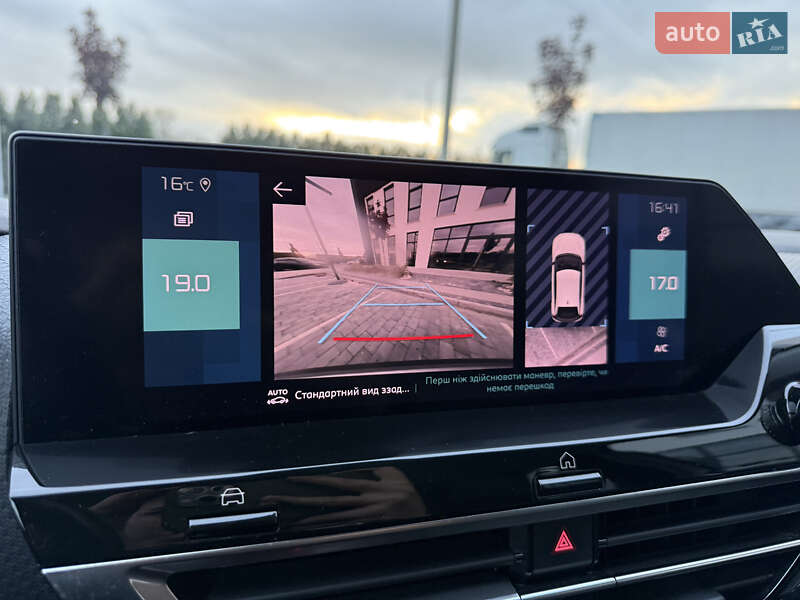 Хетчбек Citroen e-C4 2021 в Городку