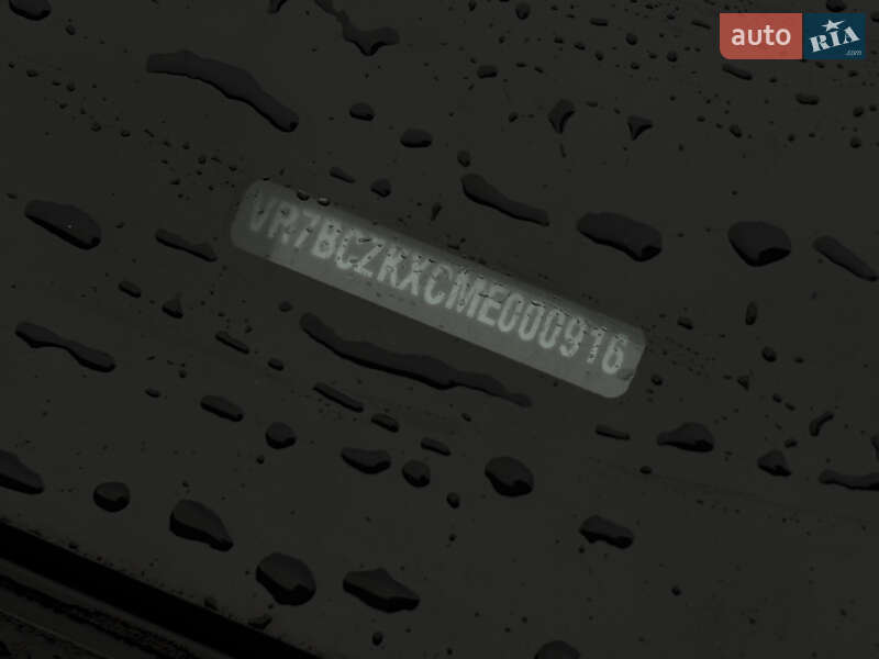 Хэтчбек Citroen e-C4 2021 в Львове