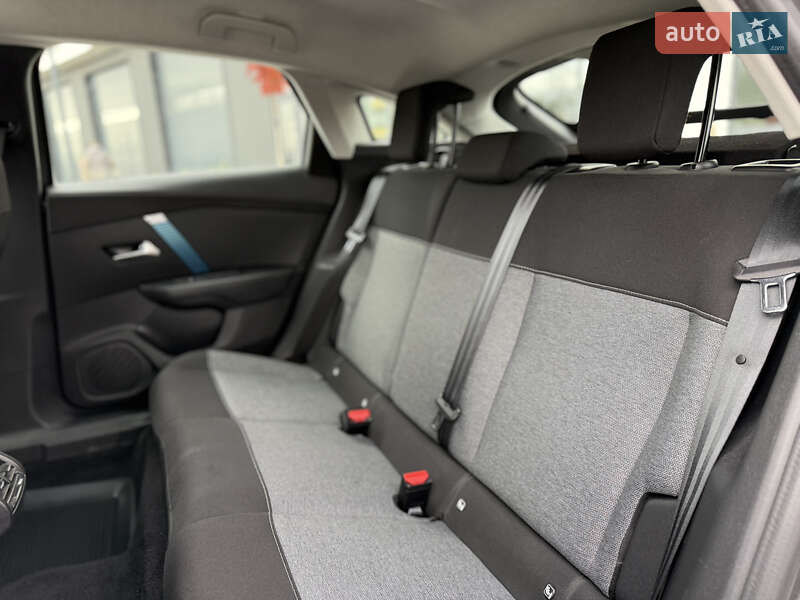 Хэтчбек Citroen e-C4 2022 в Городке фото 6 Хэтчбек Citroen e-C4 2022 в Городке
