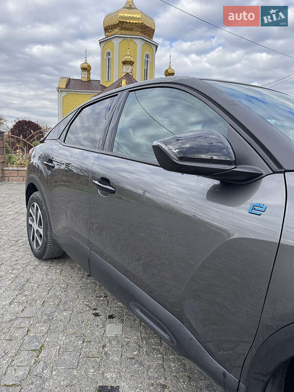 Хэтчбек Citroen e-C4 2022 в Кременце фото 3 Хэтчбек Citroen e-C4 2022 в Кременце