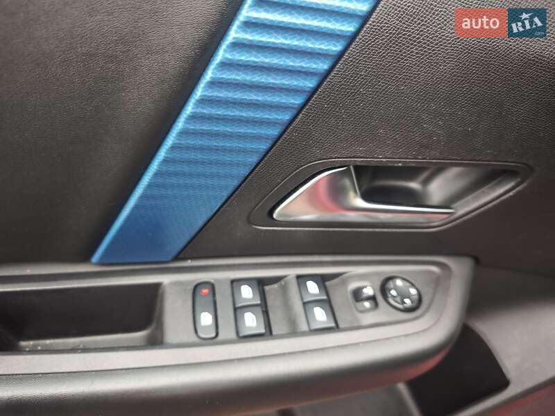 Хэтчбек Citroen e-C4 2021 в Дрогобыче