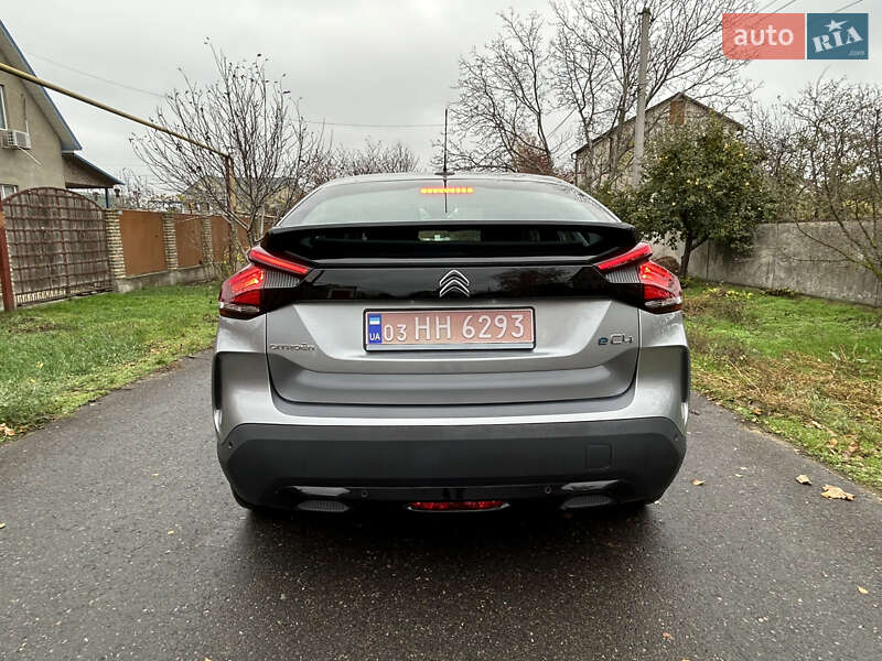 Хетчбек Citroen e-C4 2021 в Чорноморську фото 36 Хетчбек Citroen e-C4 2021 в Чорноморську