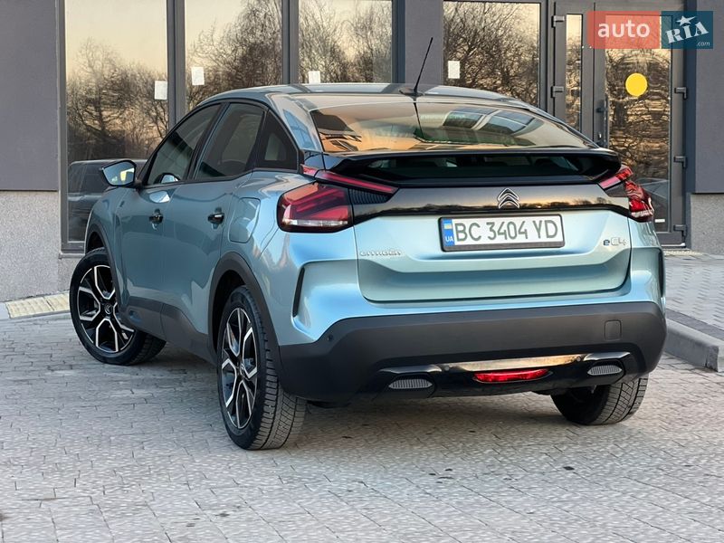 Хэтчбек Citroen e-C4 2022 в Львове
