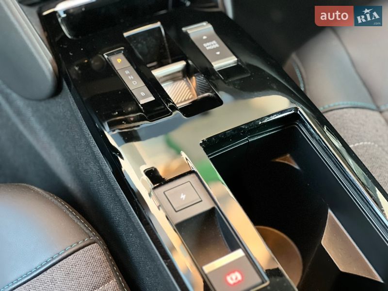 Хэтчбек Citroen e-C4 2022 в Львове