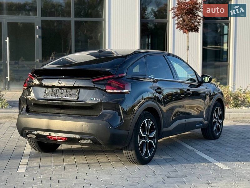 Хэтчбек Citroen e-C4 2021 в Городке