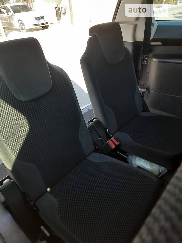 Минивэн Citroen Grand C4 Picasso 2008 в Ивано-Франковске фото 10 Минивэн Citroen Grand C4 Picasso 2008 в Ивано-Франковске