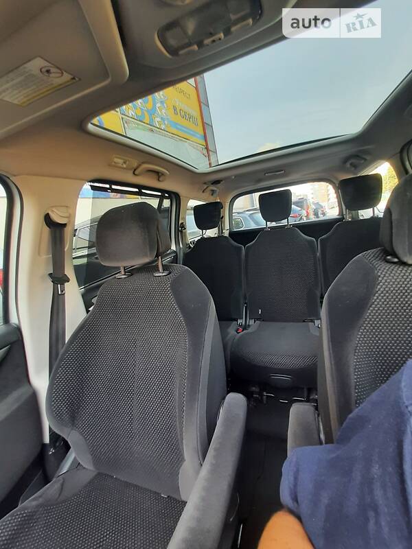Минивэн Citroen Grand C4 Picasso 2008 в Ивано-Франковске фото 16 Минивэн Citroen Grand C4 Picasso 2008 в Ивано-Франковске