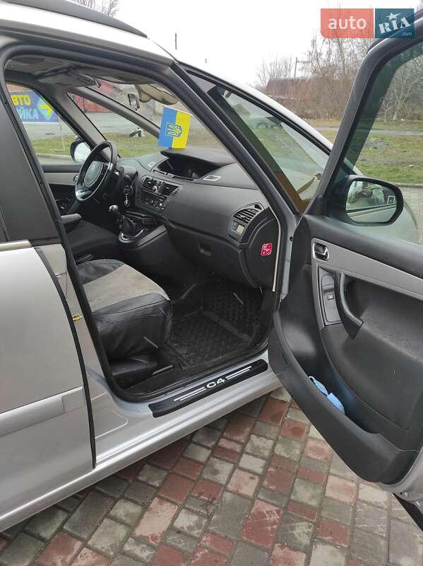 Минивэн Citroen Grand C4 Picasso 2010 в Шепетовке