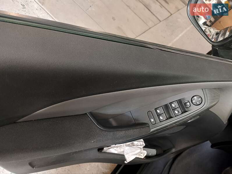Мінівен Citroen Grand C4 Picasso 2015 в Луцьку фото 6 Мінівен Citroen Grand C4 Picasso 2015 в Луцьку
