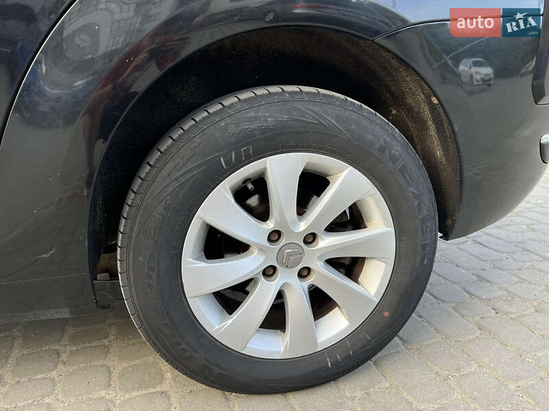 Минивэн Citroen Grand C4 Picasso 2010 в Березному