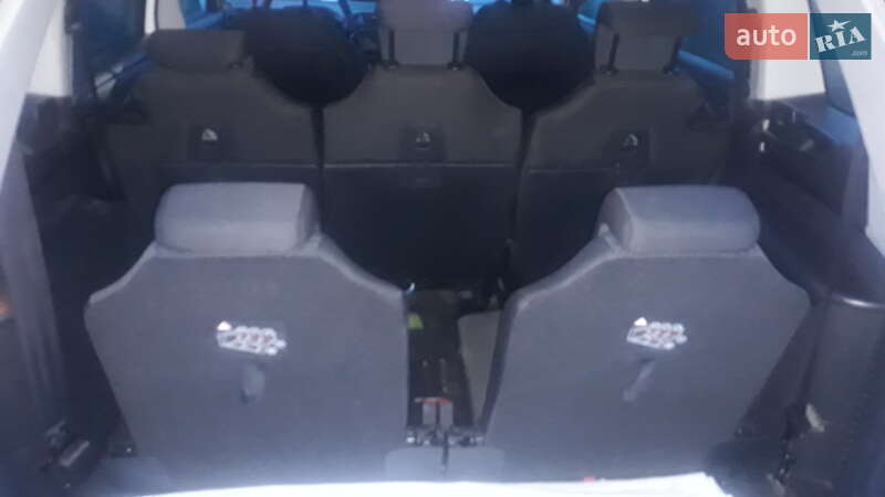 Минивэн Citroen Grand C4 Picasso 2010 в Теофиполе