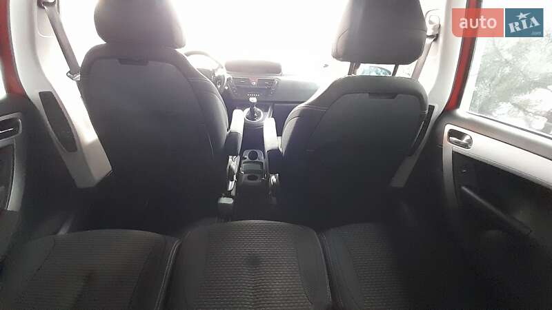 Минивэн Citroen Grand C4 Picasso 2010 в Самборе