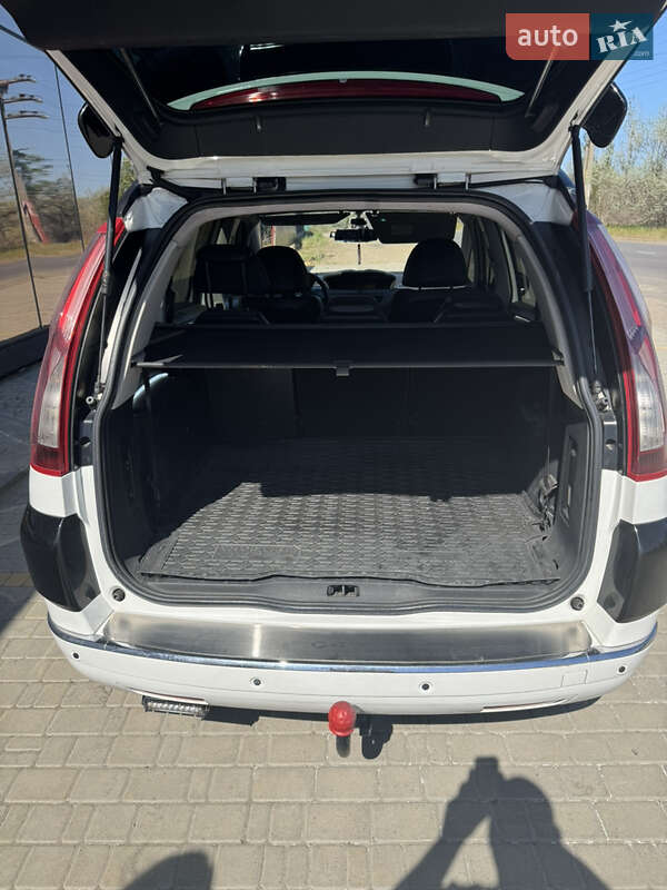 Минивэн Citroen Grand C4 Picasso 2010 в Каролине-Бугазе