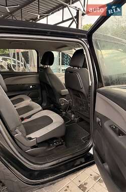 Микровэн Citroen Grand C4 Picasso 2013 в 
