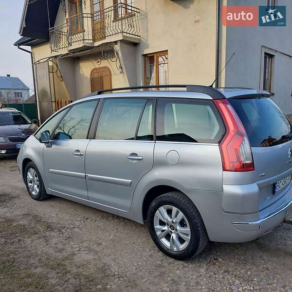 Минивэн Citroen Grand C4 Picasso 2011 в Комарному