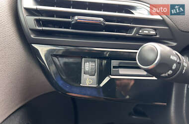 Минивэн Citroen Grand C4 Picasso 2015 в 