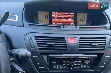Минивэн Citroen Grand C4 Picasso 2011 в 