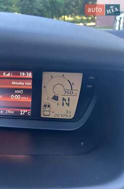 Минивэн Citroen Grand C4 Picasso 2011 в 
