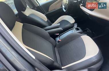 Минивэн Citroen Grand C4 Picasso 2016 в 