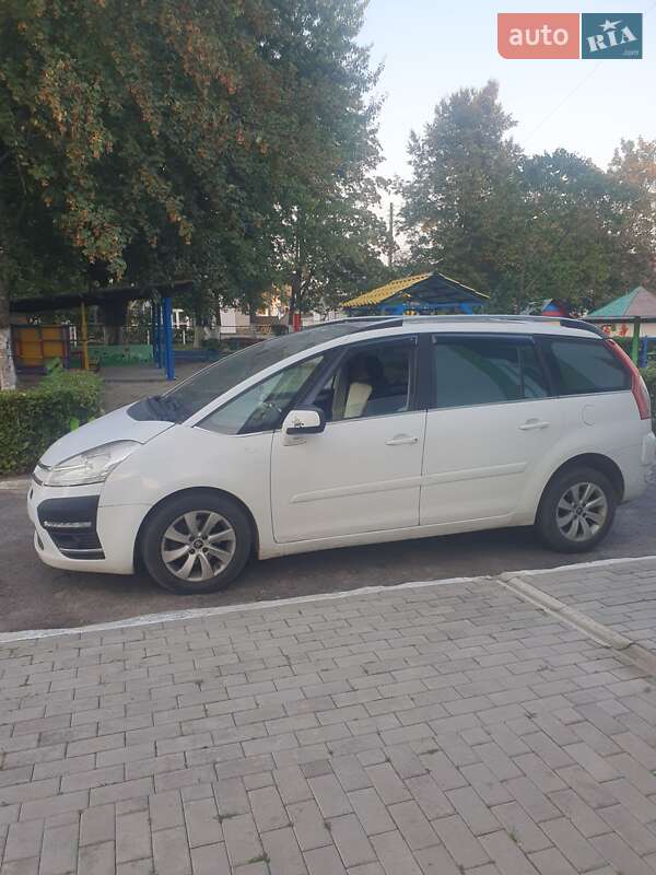 Минивэн Citroen Grand C4 Picasso 2011 в 