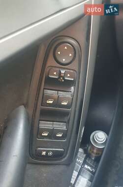 Минивэн Citroen Grand C4 Picasso 2011 в 