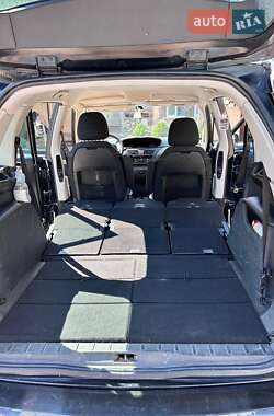 Минивэн Citroen Grand C4 Picasso 2011 в 
