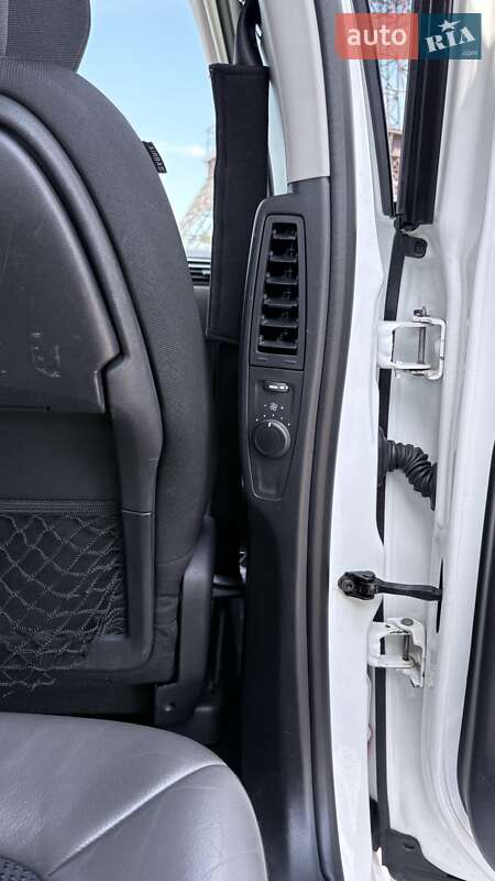 Минивэн Citroen Grand C4 Picasso 2016 в Харькове фото 75 Минивэн Citroen Grand C4 Picasso 2016 в Харькове