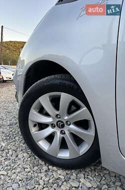 Минивэн Citroen Grand C4 Picasso 2011 в 