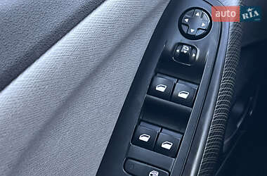 Минивэн Citroen Grand C4 Picasso 2015 в 