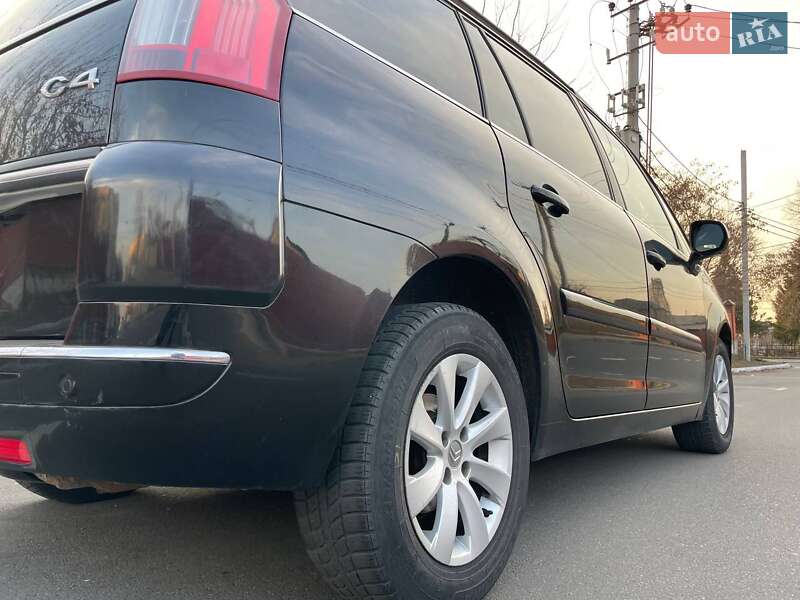 Минивэн Citroen Grand C4 Picasso 2009 в Софиевской Борщаговке