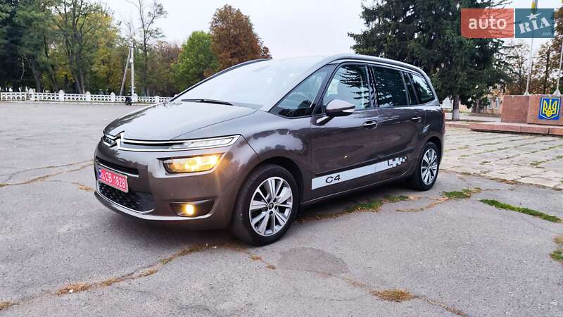 Минивэн Citroen Grand C4 Picasso 2016 в Новоархангельске