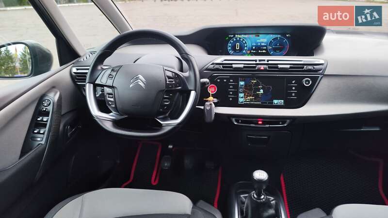 Минивэн Citroen Grand C4 Picasso 2016 в Новоархангельске