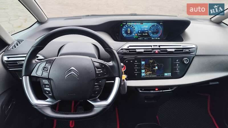Минивэн Citroen Grand C4 Picasso 2016 в Новоархангельске