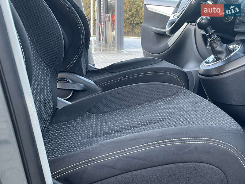 Минивэн Citroen Grand C4 Picasso 2012 в Меденичах фото 36 Минивэн Citroen Grand C4 Picasso 2012 в Меденичах