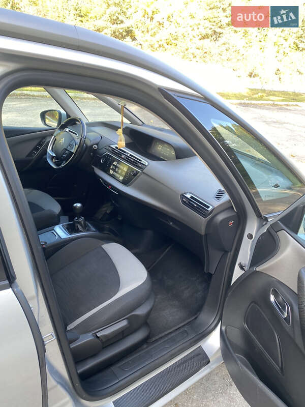 Минивэн Citroen Grand C4 Picasso 2015 в Тернополе