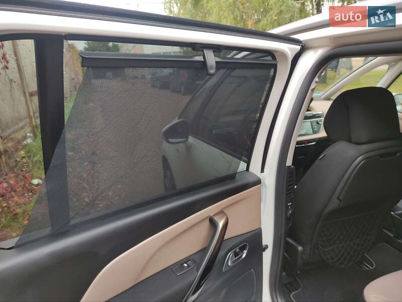 Минивэн Citroen Grand C4 Picasso 2015 в Киеве фото 19 Минивэн Citroen Grand C4 Picasso 2015 в Киеве